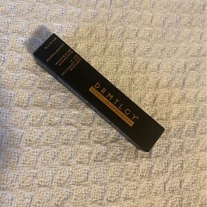 DRMTLGY Luminous Eye Corrector Medium Shade
